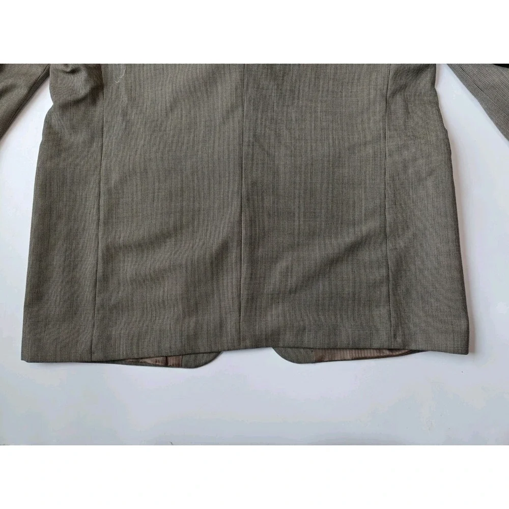 Bachrach three button